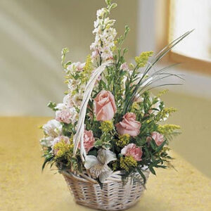 FTD Blushing Beauty Basket