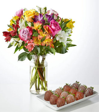 Smiles and Sunshine Bouquet and Berry Bundle – Standard Bouquet with Berries and Glass Vase – FedEx
